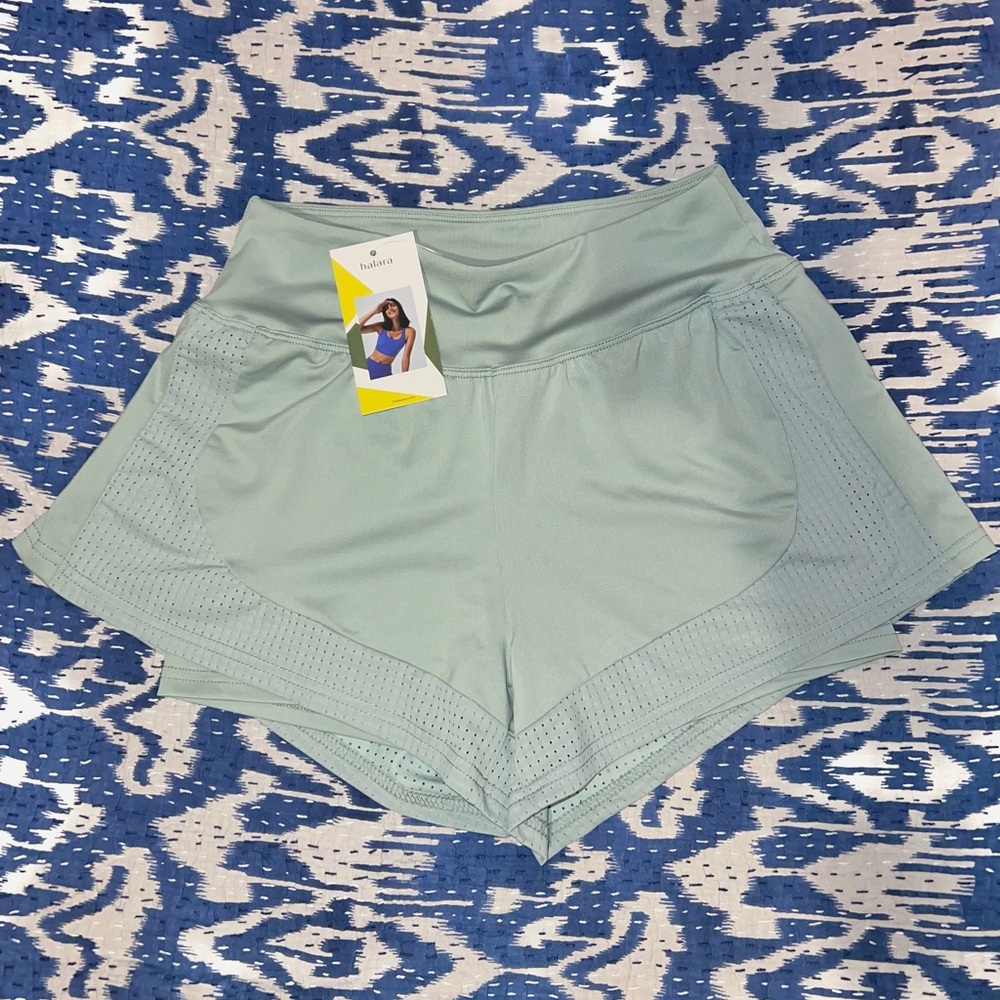 NWT Halara Mid-rise Flowy Shorts